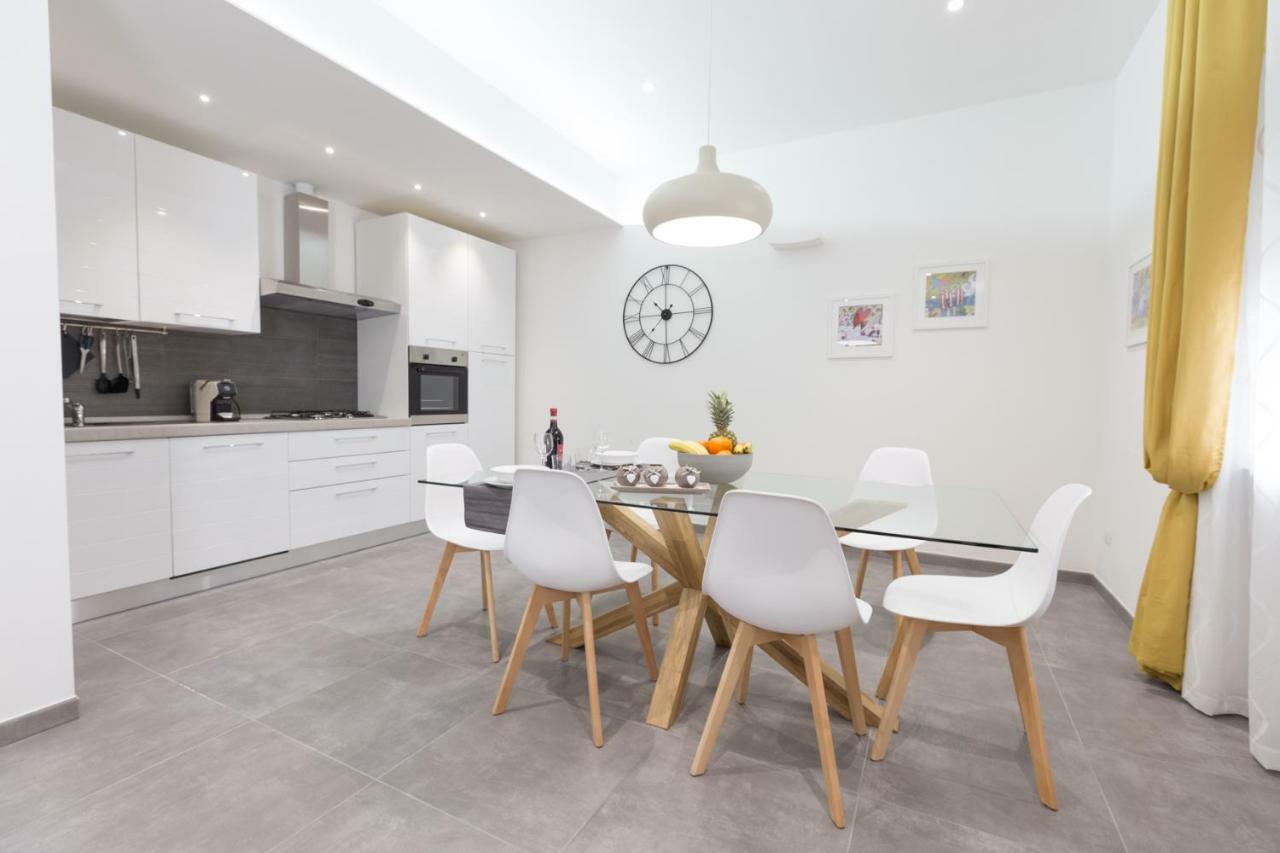 La Casa Di Bicio Apartment ลาสเปเซีย ภายนอก รูปภาพ